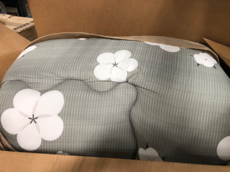 Photo 2 of 
Japanese Floor Mattress, Futon Mattress with Portable Storage Bag, Roll Up Mattress Thick Tatami Mattress Suitable for Camping, Guest Room, Grey Cotton, 