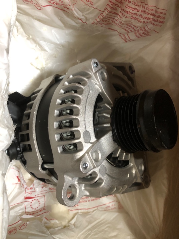 Photo 1 of ACDelco GM Genuine Parts 84143543 Alternator