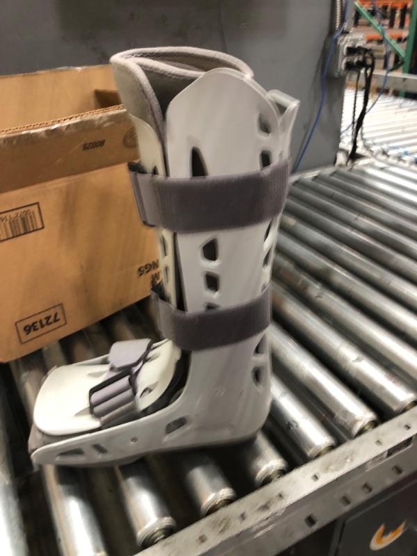Photo 1 of Aircast AirSelect Walker Brace/Walking Boot (Elite, Short and Standard) large 