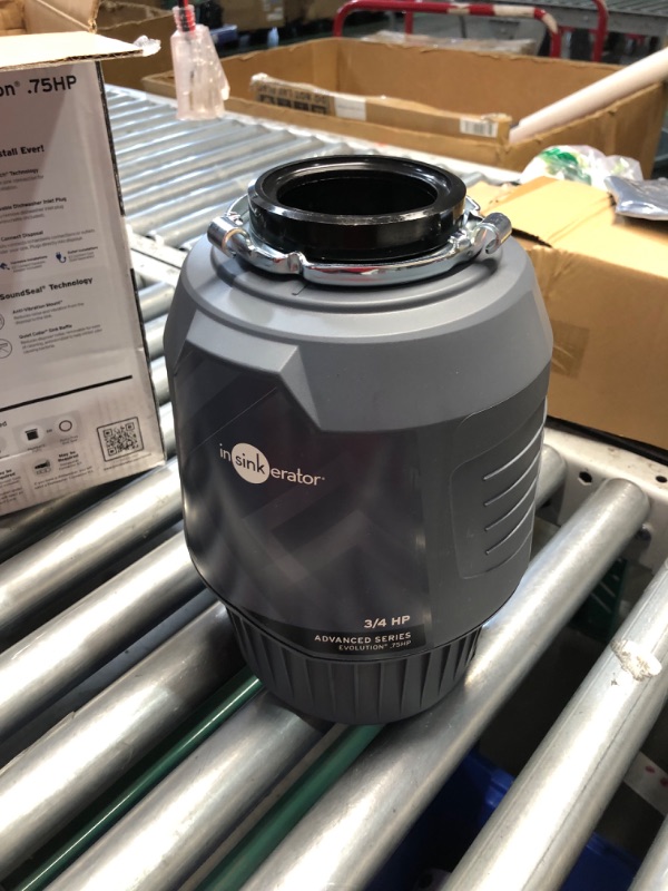 Photo 6 of ***USED - MISSING PARTS - INCOMPLETE - SEE PICTURES - UNABLE TO VERIFY FUNCTIONALITY***
InSinkErator EVOLUTION 0.75HP 3/4 HP, Advanced Series EZ Connect Continuous Feed Food Waste Garbage Disposal, Gray Advanced Series with EZ Connect