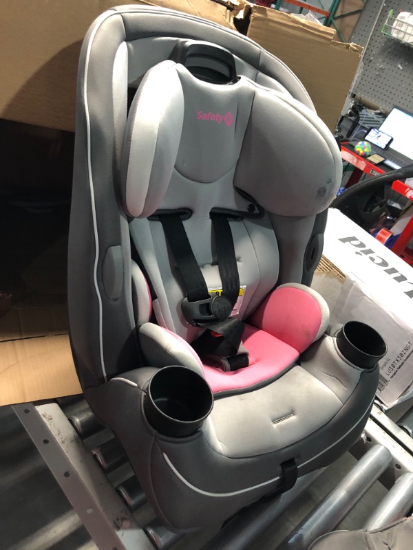 Photo 9 of ***USED - DIRTY - STAINED - SEE PICTURES***
Safety 1st Grow and Go All-in-One Convertible Car Seat, Rear-facing 5-40 pounds, Forward-facing 22-65 pounds, and Belt-positioning booster 40-100 pounds, Carbon Rose Carbon Rose Original