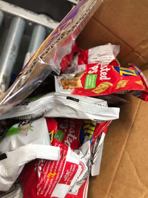 Photo 3 of ***(EXP:  8/9/24)NONREFUNDABLE***
Nabisco Cracker Variety Pack, RITZ Toasted Chips, Wheat Thins Whole Grain Wheat Crackers and Triscuit Minis Whole Grain Wheat Vegan Crackers, School Snacks, 40 Snack Packs