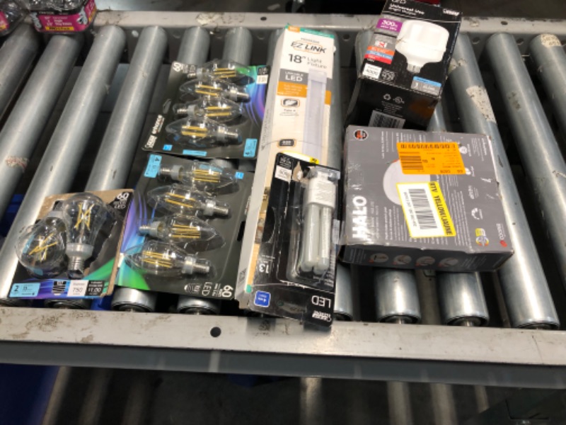 Photo 1 of ***NELLIS VARIETY BOX- MIXED ITEMS- SOLD AS IS- NONREFUNDABLE***
LIGHT BULB ASSORTMENT