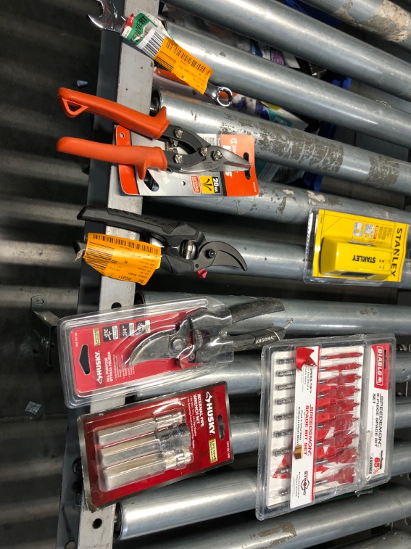 Photo 1 of ***NELLIS VARIETY BOX- MIXED ITEMS- SOLD AS IS- NONREFUNDABLE***
TOOL ASSORTMENT