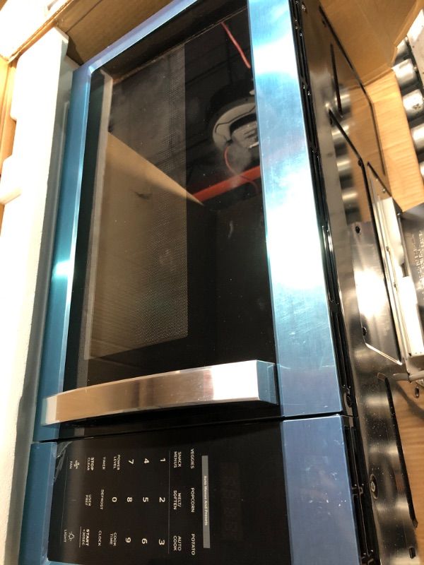 Photo 5 of ***USED - MISSING GLASS TURNTABLE - UNABLE TO TEST - SEE PICTURES***
Vissani 1.7 cu. ft. 1000-Watt Over the Range Microwave in Stainless Steel