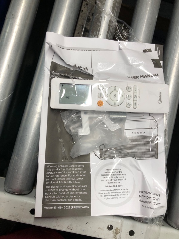 Photo 1 of ***USED - DAMAGED - SEE COMMENTS***
Midea 8,000 BTU U-Shaped Smart Inverter Air Conditioner –Cools up to 350 Sq. Ft., Ultra Quiet with Open Window Flexibility, Works with Alexa/Google Assistant, 35% Energy Savings, Remote Control