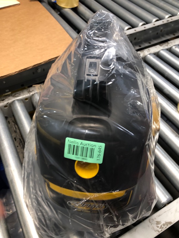 Photo 3 of **MISSING ITEMS** 2.5 Gallon 1.75 Peak HP Small Shop Vac Wet Dry Vacuum with Filter Bag, Hose, Utility Nozzle and Car Nozzle Attachments
