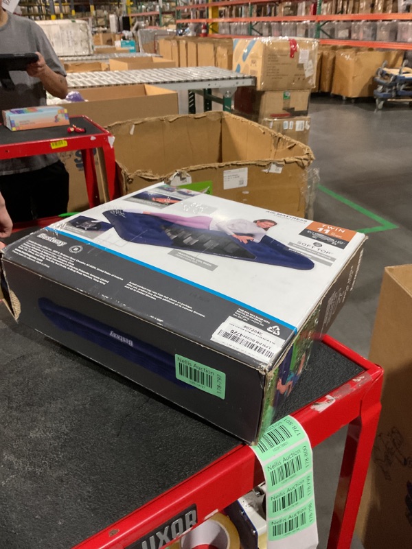 Photo 1 of ***NON-REFUNDABLE*****
Bestway - Easy Inflate Flocked Air Bed