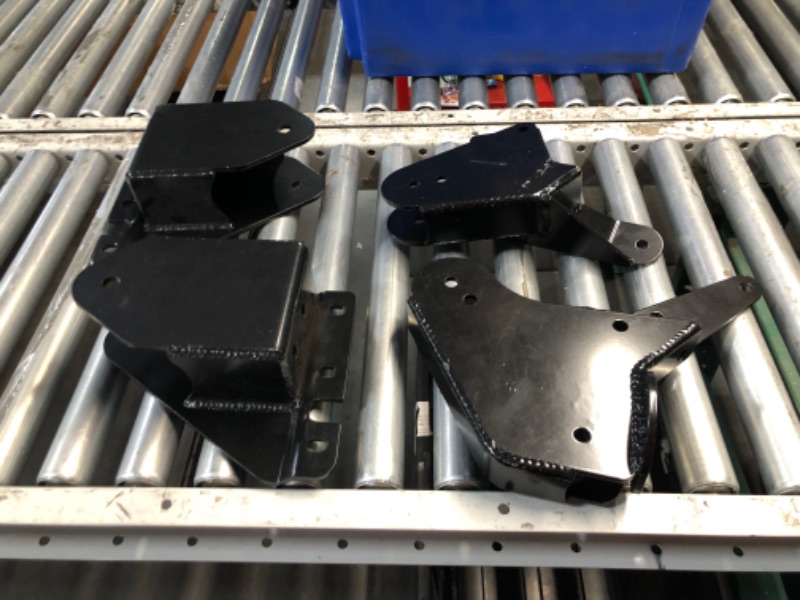 Photo 4 of ***BRACKETS ONLY - NO HARDWARE - SEE PICTURES***
Fabtech - 01-04 Ford F250/350 2WD 4in & 6in Basic System - Component Box (FTS413)