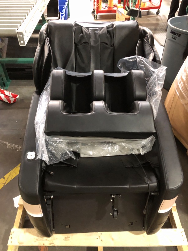 Photo 4 of *** TRUCK/TRAILER PICKUP ONLY***
Real Relax Massage Chair, 2024 Full Body Zero Gravity Massage Recliner, with Auto Modes, Waist Heating, LCD, Bluetooth, Foot Massage, Black