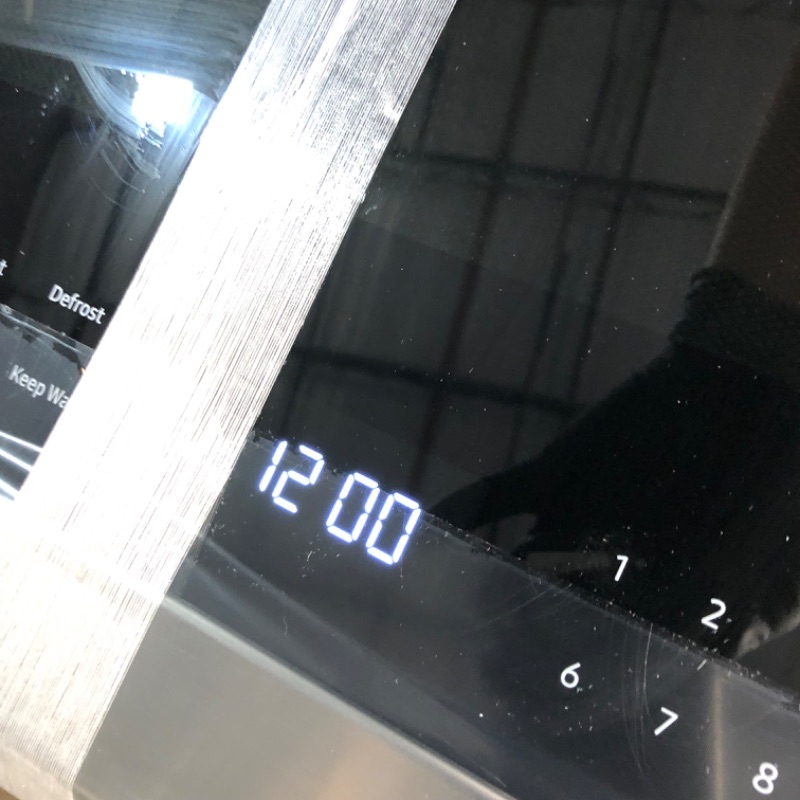 Photo 4 of ***MISSING GLASS TURN PLATE****
Samsung
Over-the-Range Microwave 2.1 cu. ft. with Wi-Fi in Fingerprint Resistant Stainless Steel
***TESTED AND WORKING***