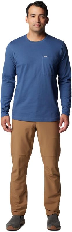 Photo 1 of ** STOCK PHOTO REFERENCE ONLY** Men's Landroamer Long Sleeve T-Shirt - L 
