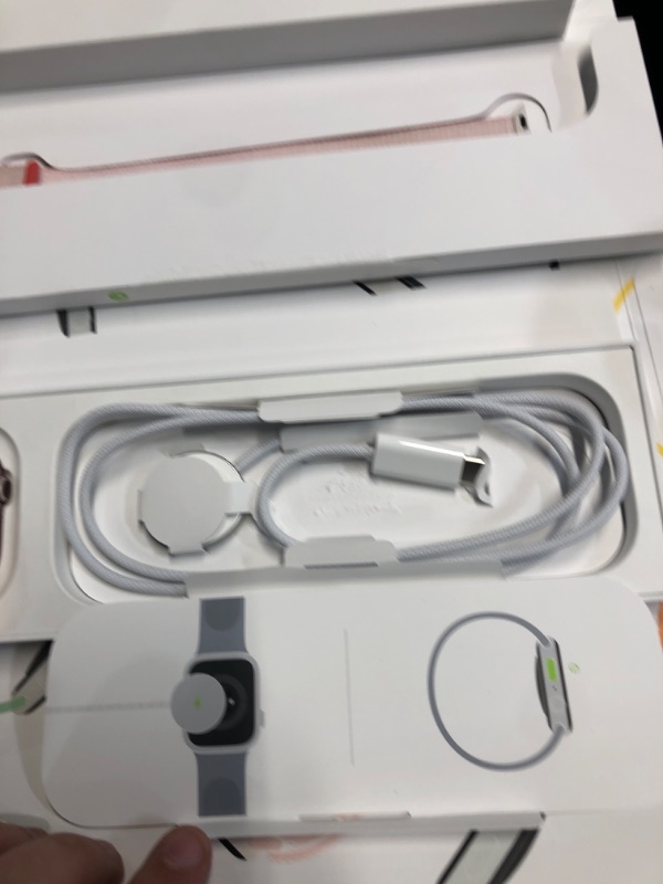 Photo 1 of ***DID NOT TURN ON / MIGHT NEED CHARGED*** **LOOKA NEW***
Apple Watch Series 9 [GPS 41mm] Smartwatch with Pink Aluminum Case with Light Pink Sport Loop One Size. Fitness Tracker, ECG Apps, Always-On Retina Display, Carbon Neutral