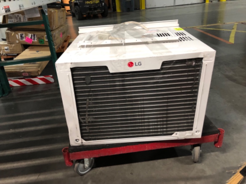 Photo 6 of ***DAMAGED - MISSING PARTS - NO PACKAGING - SEE COMMENTS***
LG 24,500 BTU 230/208V Window Air Conditioner Cools 1550 Sq. Ft. with Wi-Fi, Remote and in White