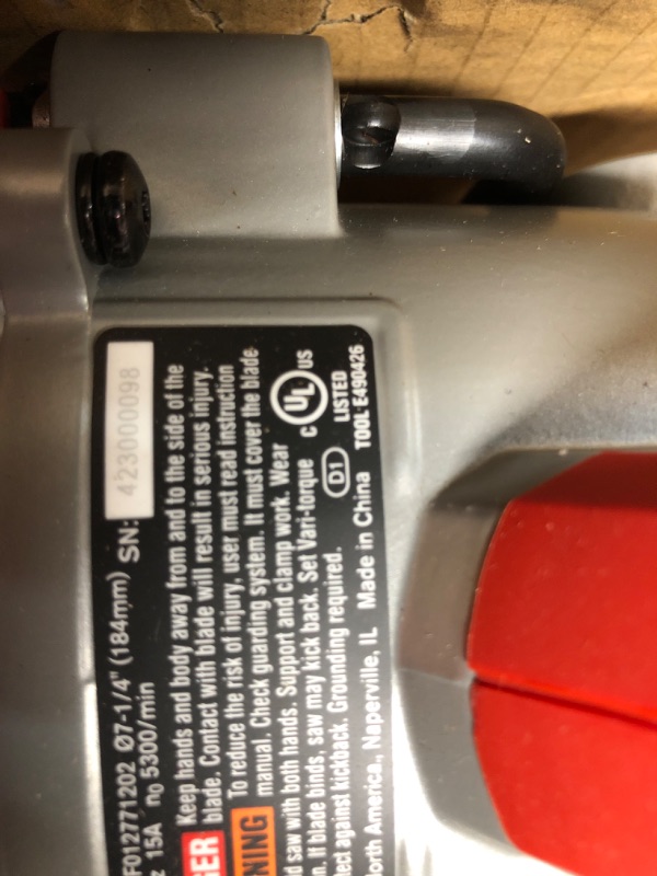 Photo 3 of **MISSING PART READ NOTES**
SKILSAW SPT77WML-01 15-Amp 7-1/4-Inch Lightweight Worm Drive Circular Saw , Silver