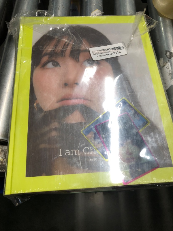 Photo 2 of ***FACTORY SEALED***
Twice Chaeyoung - Yes, I am Chaeyoung Photobook (Neon Lime)