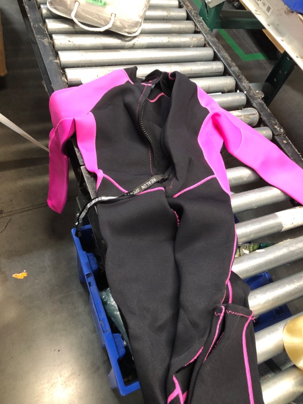 Photo 2 of  Wetsuit 2mm Neoprene Wet Suits Womens 2/3mm Neoprene Full Body Long Sleeves Front Zipper Swimsuit for Scuba Diving Swimming Surfing Adult in Cold Water 2mm Pink Full Medium