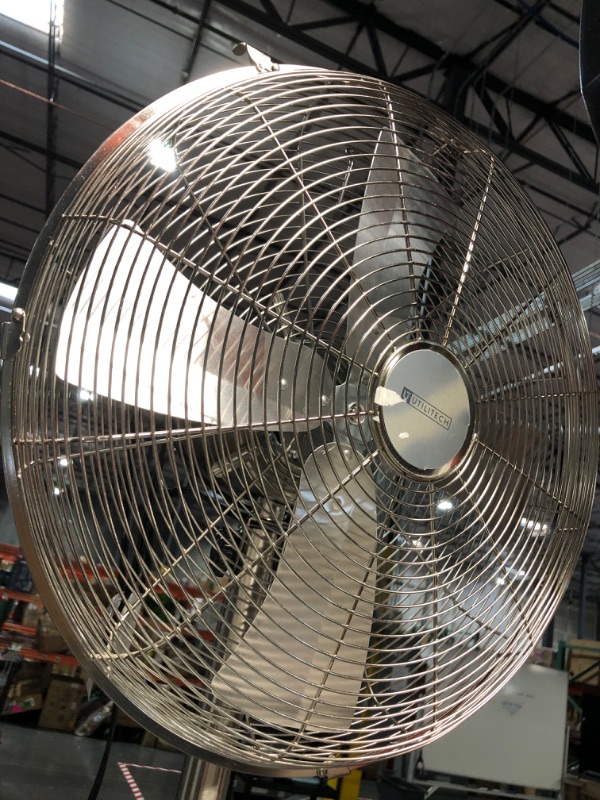 Photo 5 of ***NON REFUNDABLE- BROKEN- USED FOR PARTS ONLY***Utilitech 16-in 120-Volt 3-Speed Indoor Nickel Brushed Oscillating Pedestal Fan
