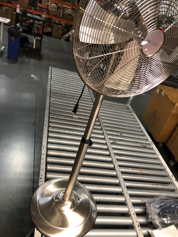 Photo 3 of ***NON REFUNDABLE- BROKEN- USED FOR PARTS ONLY***Utilitech 16-in 120-Volt 3-Speed Indoor Nickel Brushed Oscillating Pedestal Fan
