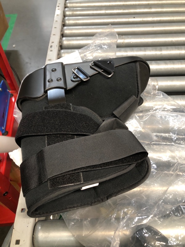 Photo 1 of (MED) Walking Boot Fracture Boot for Broken Foot