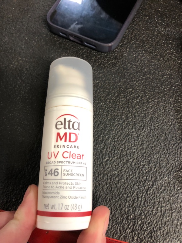 Photo 2 of ***(EXP:2027 )NONREFUNDABLE***EltaMD UV Clear Face Sunscreen, Oil Free Sunscreen with Zinc Oxide, Dermatologist Recommended Sunscreen 1.7 Ounce (Pack of 1)