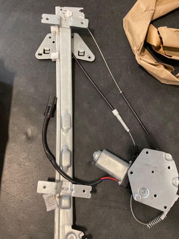 Photo 1 of SHOWSEN 741-599 Rear Passenger (Right) Side Power Window Regulator w/Motor Fit 00-04 Dodge Dakota Quad/Crew Cab Only 98-03 Durango 55256494AF 55256494AI