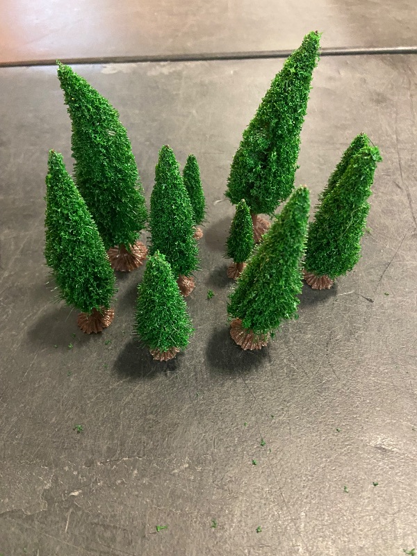 Photo 2 of 10pcs Green Scenery Landscape Model Cedar Trees Train Scenery Landscape Pine Miniature Diorama Trees Mixed Model for Road Architecture Building DIY Decoration(Missing One)