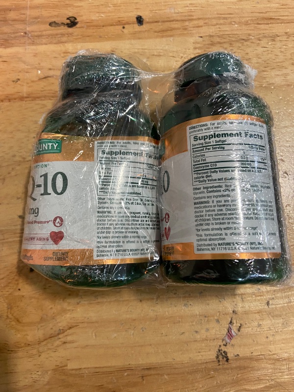 Photo 2 of Nature's Bounty CoQ10 200 mg Softgels, Heart Health & Cellular Energy Support, Twin Pack, 160 Rapid Release Softgels (Bottles are damaged)