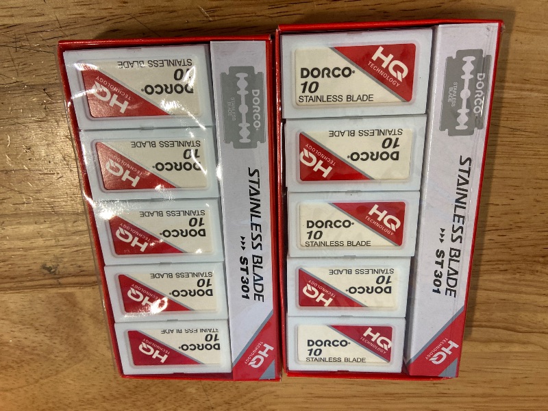 Photo 2 of Dorco ST301 Platinum Extra Double Edge Razor Blades - 200 Blades, Premium Quality for Smooth Shaves