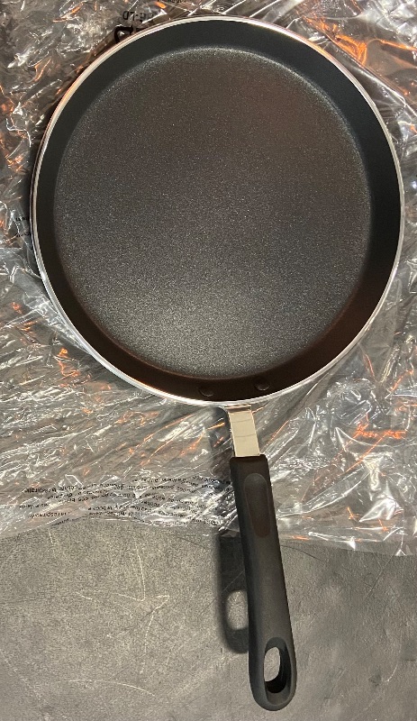 Photo 2 of Cook N Home 10.25-Inch Nonstick Heavy Gauge Crepe Pancake Pan Griddle, 26cm, Black