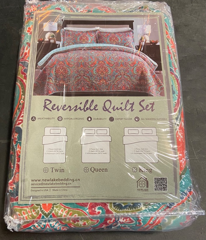 Photo 2 of (Q) NEWLAKE Cotton Bedspread Quilt Sets-Reversible Patchwork Coverlet Set, European Gorgeous Floral Pattern, Queen Size