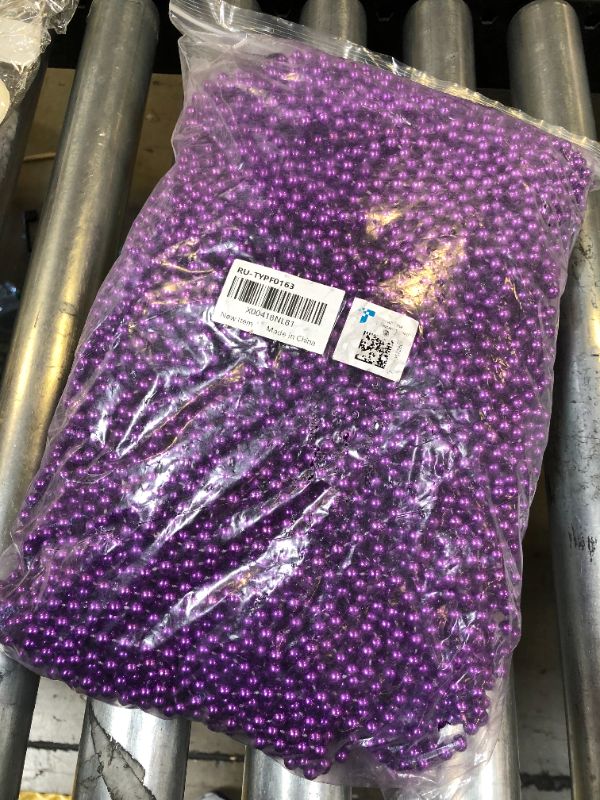 Photo 2 of 144 Pcs Mardi Gras Beads Bulk, 33 Inch 7mm Carnival Beaded Necklaces Decorations For Mardi Gras Festivals, Mardi Gras Parades, Night Club Dress-up Events Party Costume purple