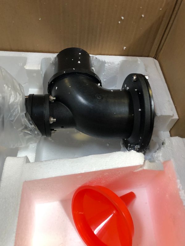 Photo 1 of 4 STROKE OUTBOARD MOTOR
