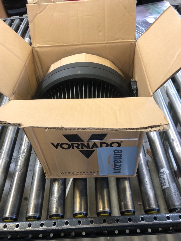 Photo 1 of 9" Table Fan