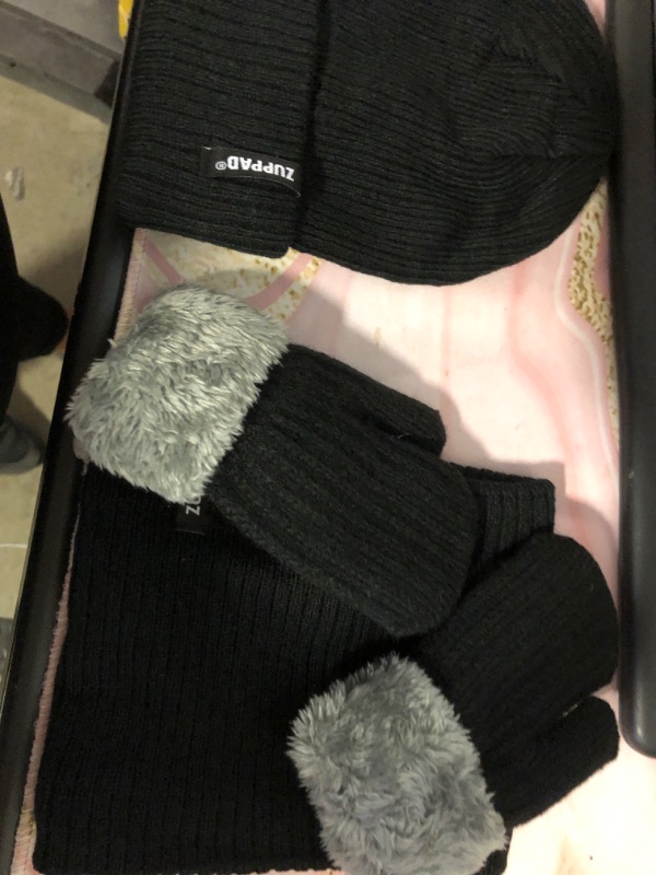 Photo 1 of 3pcs Women's Winter Warm Set: Fleece Beanie Hat, Scarf, And Touchscreen Gloves With Pom Pom