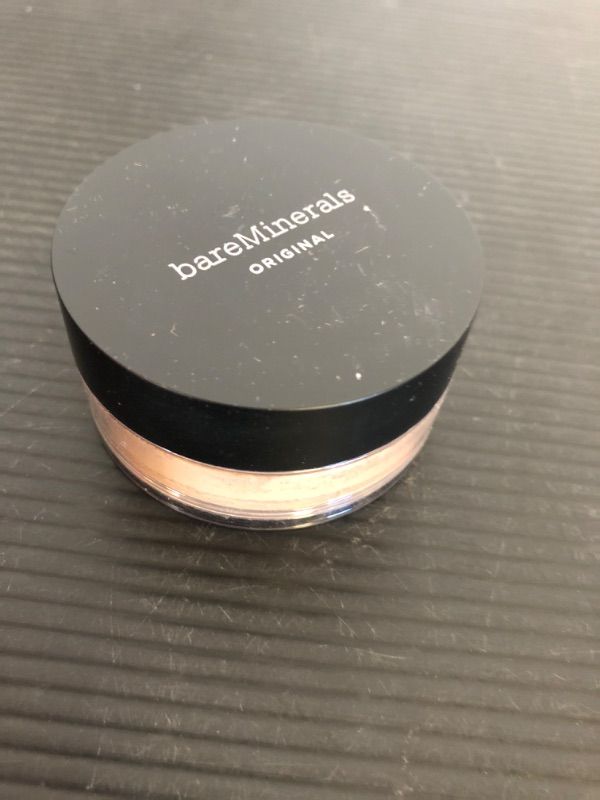 Photo 2 of bareMinerals Original Loose Powder Foundation SPF 15, Lightweight Mineral Loose Powder Foundation Makeup, Buildable Coverage, Talc Free, Vegan Medium Beige 12 0.28 Ounce (Pack of 1)