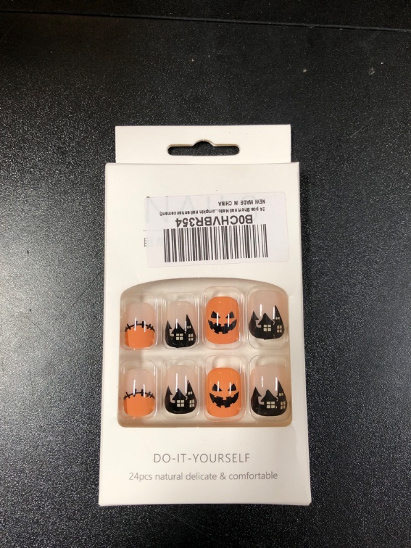 Photo 1 of 24 pcs Short nail HalloweenThemed Nail Design Features 12 Different Sizes,Will Make Your Nails Look Beautifully Captivating Will be Your must-have Accessory Halloween (Pumpkin nail enhancement)