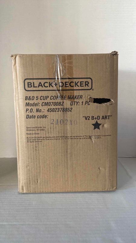 Photo 2 of BLACK + DECKER 5 CUP COFFEE MAKER MODEL CM0700BZ