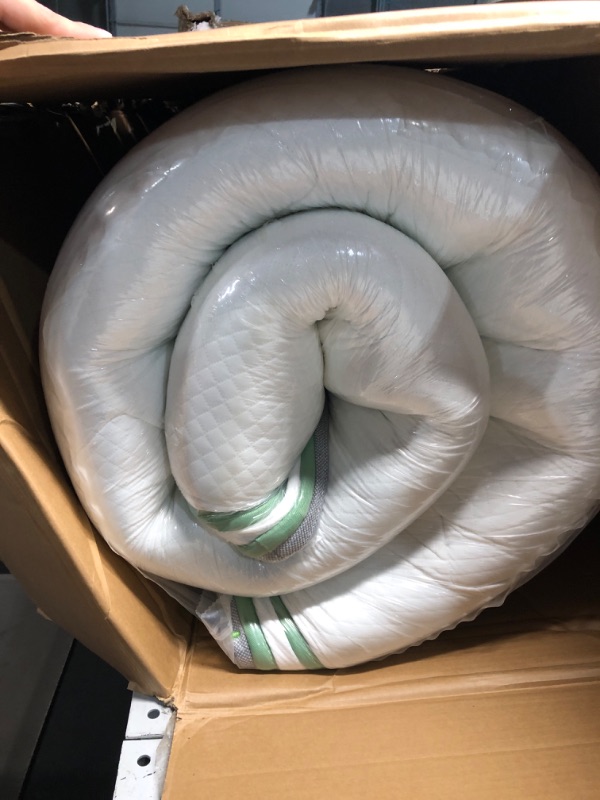 Photo 2 of ***FACTORY SEALED***Novilla King Size Mattress, 10 Inch Hybrid Mattress in a Box, Individually Wrapped Pocket Coils Innerspring Mattress for Motion Isolation, Supportive with Medium Firm Feel, Groove