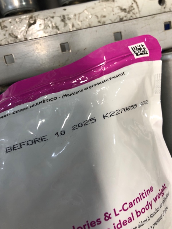 Photo 3 of ***(EXP:10/2025 )NONREFUNDABLE***Hill's Science Diet Light , Adult 1-6, Small & Mini Breeds Weight Management Support, Dry Dog Food, Chicken & Barley, 15.5 lb Bag Chicken & Barley 15.5 Pound (Pack of 1)