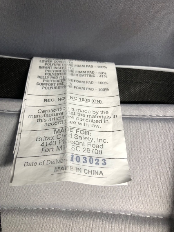 Photo 9 of ***USED - DIRTY - LIKELY MISSING PARTS***
Britax One4Life Convertible Infant Car Seat, 10 Years of Use from 5 to 120 Pounds, Converts from Rear-Facing to Forward-Facing Booster Seat, Machine-Washable Fabric, Glacier Graphite