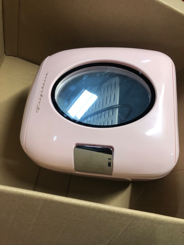 Photo 4 of ***USED - POWERS ON - UNABLE TO TEST FURTHER***
Frigidaire EFMIS462 Retro 12-Can Mini Personal Fridge Portable Cooler for Car, Office, Bedroom, Dorm Room, or Cabin, 11.22"D x 12.6"W x 12.6"H, Pink Pink Cooler