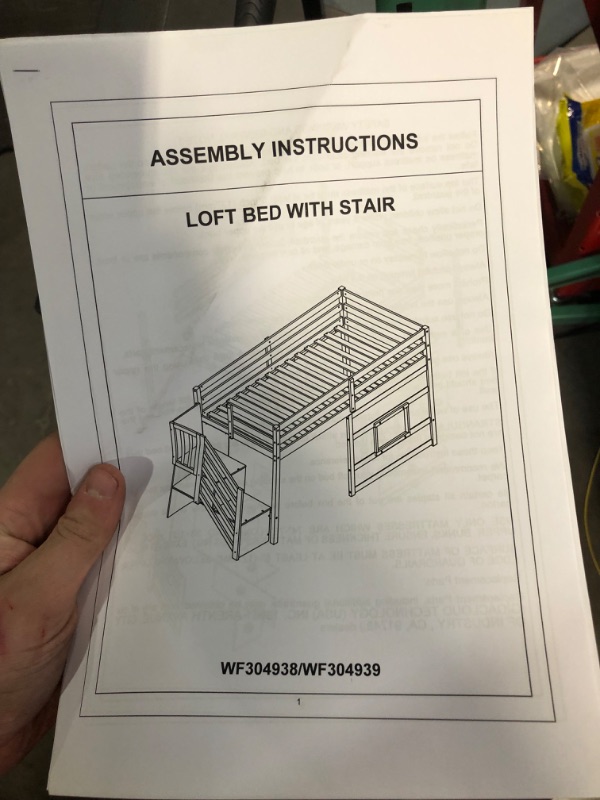 Photo 2 of **READ NOTES, SOLD FOR PARTS NON-REFUNDABLE** BOX 1 OF 2
Max & Lily Low Loft Bed, Twin Bed Frame For Kids With Stairs, White