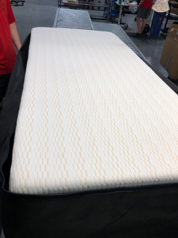 Photo 2 of [USED IN GOOD CONDITION] Tri-fold Memory Foam Mattress