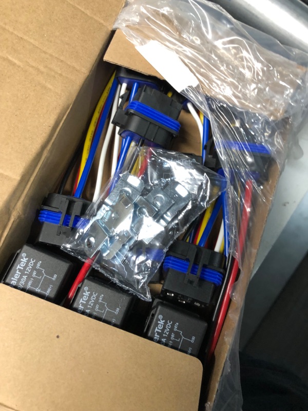 Photo 1 of DaierTek 12V Relay with Built-in Diode & 12 AWG Harness Socket 30A/40A Heavy Duty SPDT 5 Pin Relay Switch Waterproof for Automotive Car Marine Boat -8pcs 8 Pcs