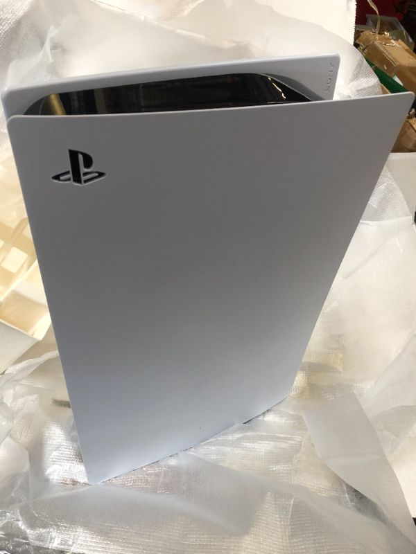 Photo 3 of PlayStation 5 Console (PS5)

