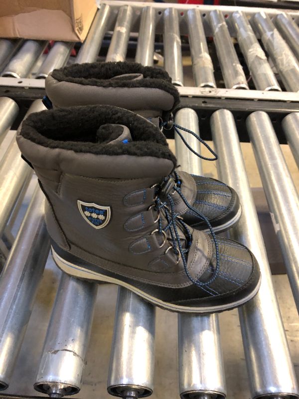 Photo 1 of  Boys & Girls Childrens Snow Boots- SIZE 5 