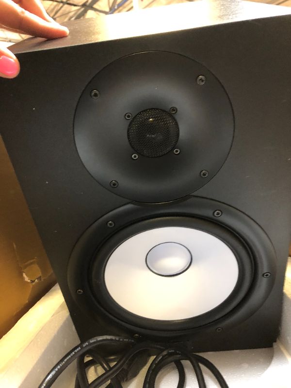 Photo 2 of Yamaha HS8 Powered Studio Monitor
