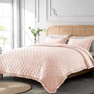 Photo 1 of HIARUO 3-Piece King Quilt Set - Soft Warm Ultrasonic Reversible Coverlet Bedspread Set (104 x 90 Inch) with 2 Pillow Sham (20 x 36 Inch), Pink Pink2 King(104 x 90)