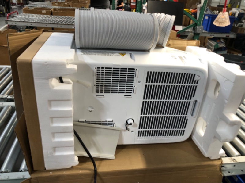 Photo 1 of **NONREFUNDABLE**FOR PARTS OR REPAIR**SEE NOTES**
Hisense Smart SACC 8,000 BTU Dual Hose Portable Air Conditioner with Heat Pump, 4-modes (Cool, Heat, Fan, Dehumidifier) WiFi, Remote, Up to 550 sq. ft., AP55023HR1GD White - (Renewed)
